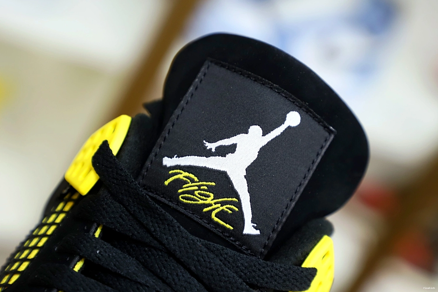 2023  Jordan Air Jordan4 thunder 0827
